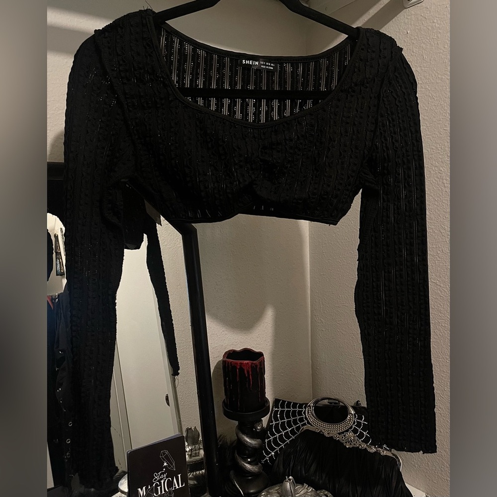 Women’s Cute Long Sleeve Crop Top